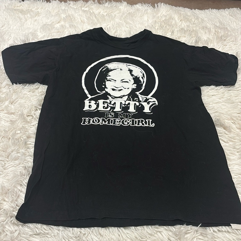 Modern Hero and Betty White tee size S